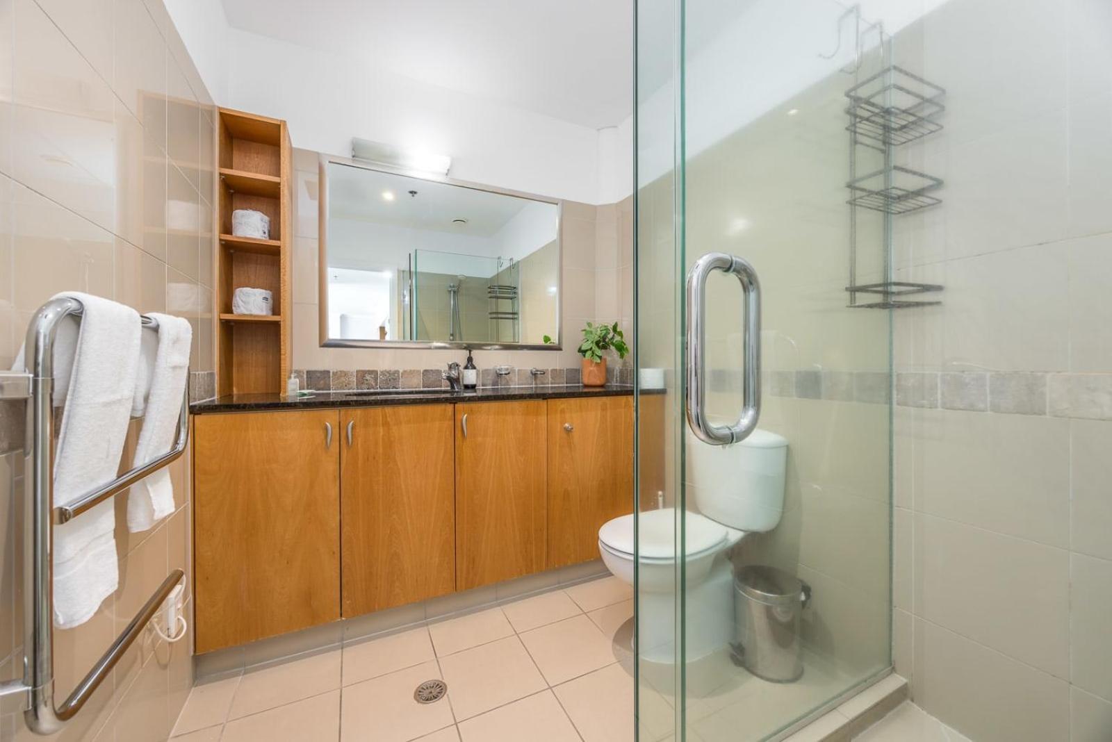 Apartamento Beautiful Renovated 2 X Bdrm,Perfect Location Auckland Exterior foto